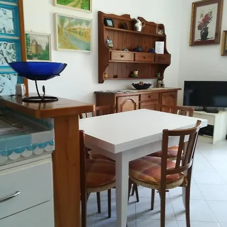 Bellavista Apartment *