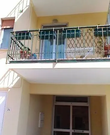 Bellavista Apartment *